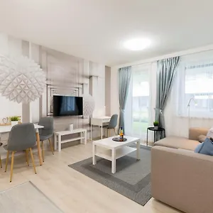 דירה Downtown Residences Leo - Ac, Elevator, Terrace, בודפשט